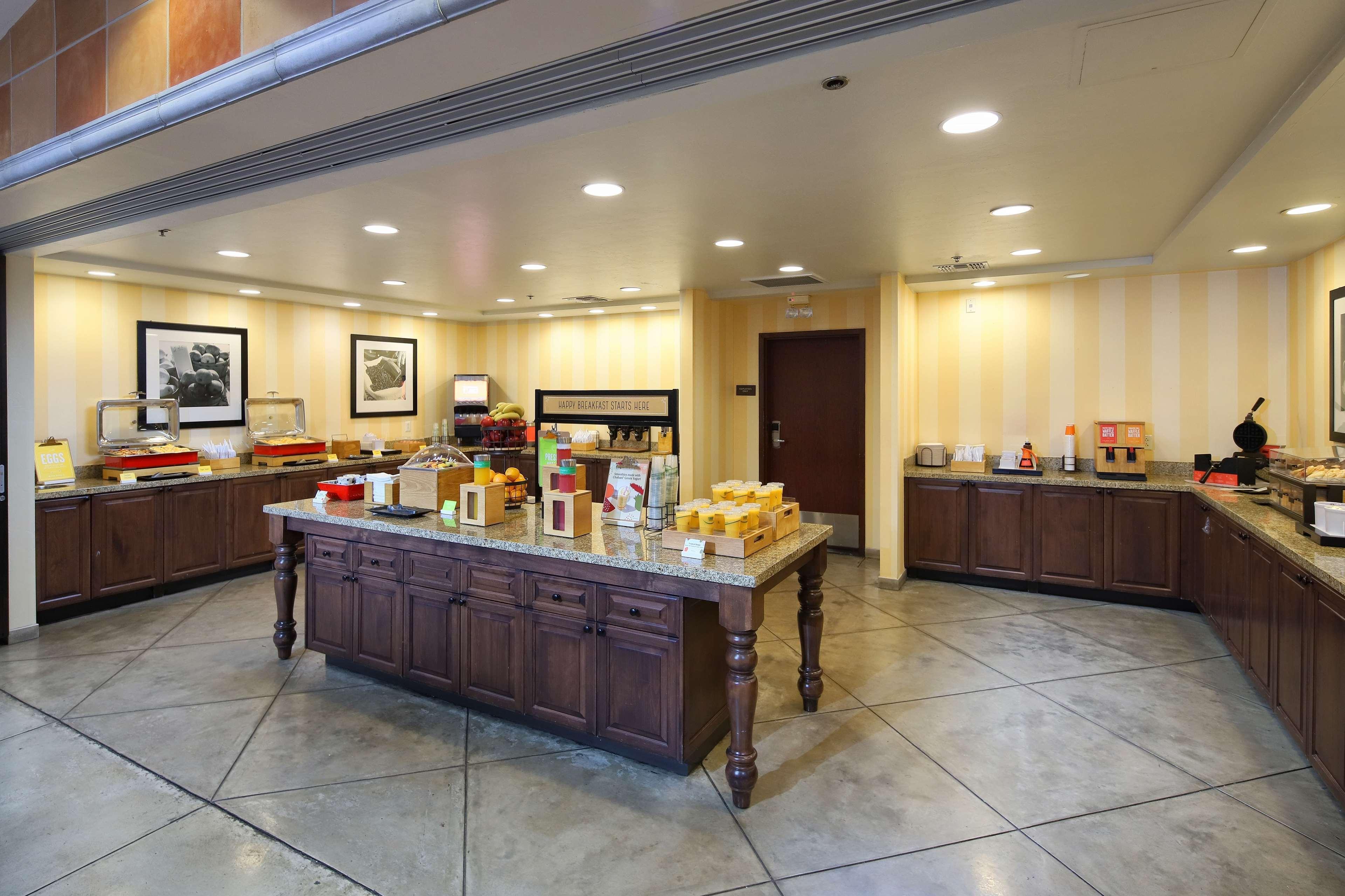 Hampton Inn & Suites Tucson Mall Bagian luar foto