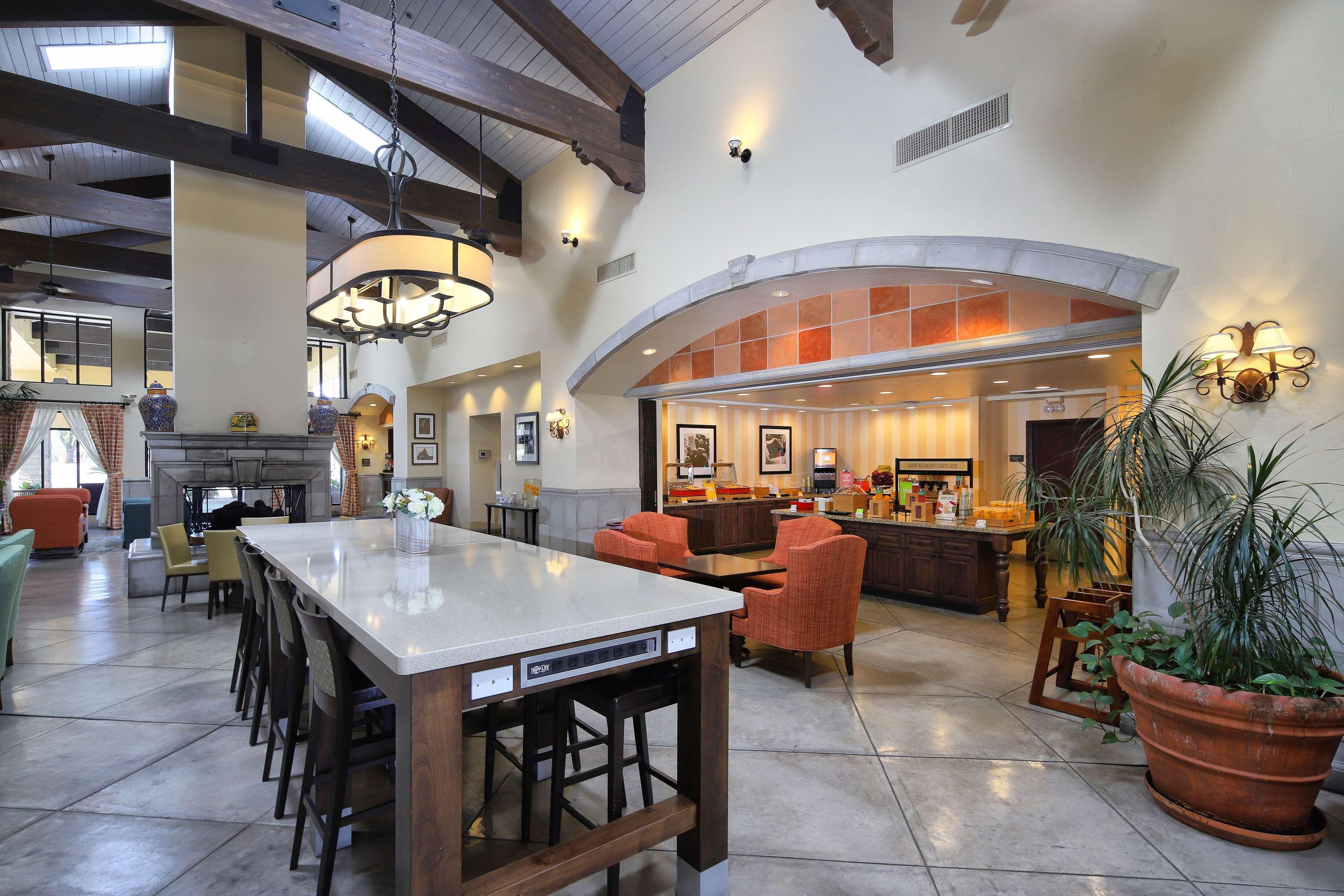 Hampton Inn & Suites Tucson Mall Bagian luar foto