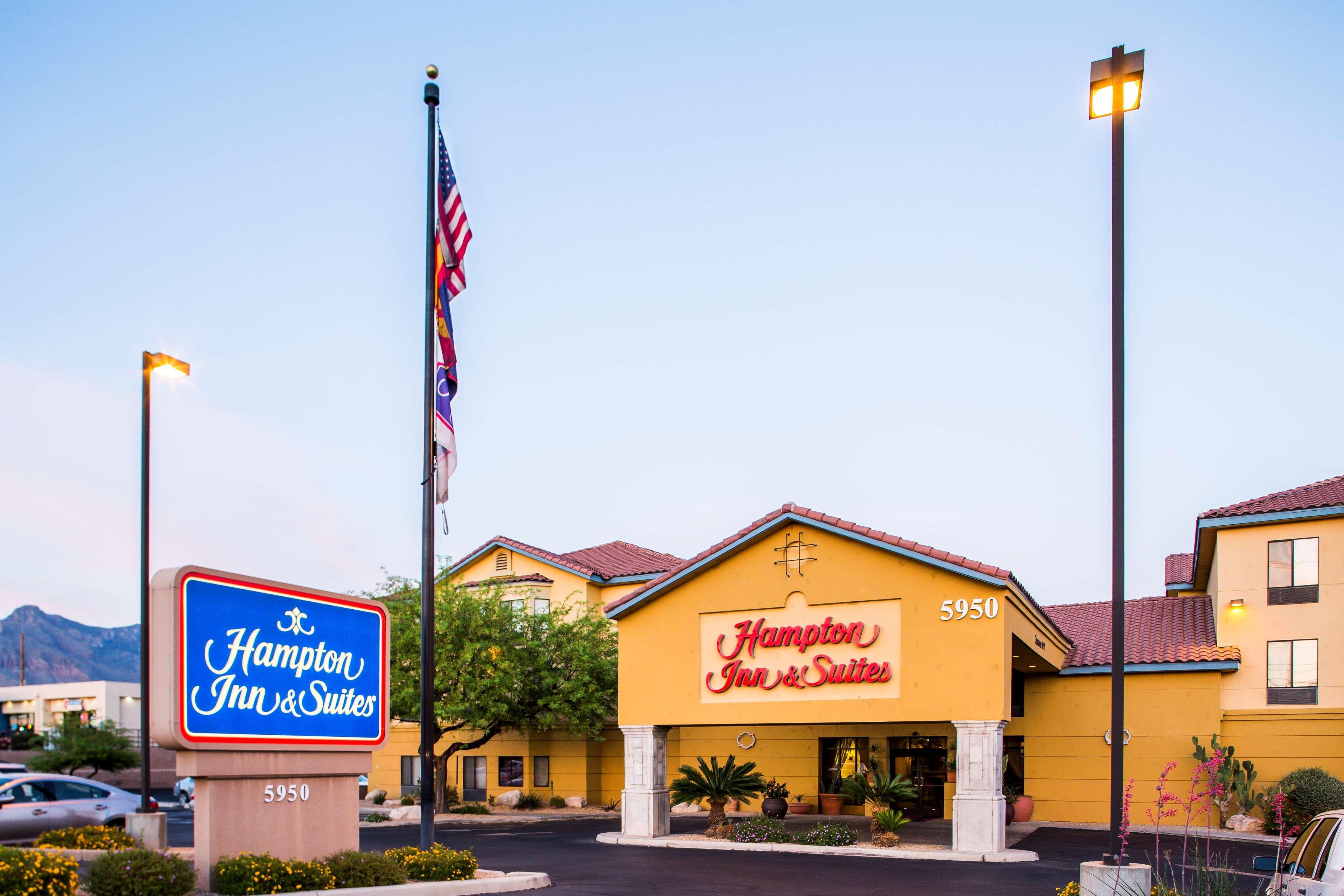 Hampton Inn & Suites Tucson Mall Bagian luar foto