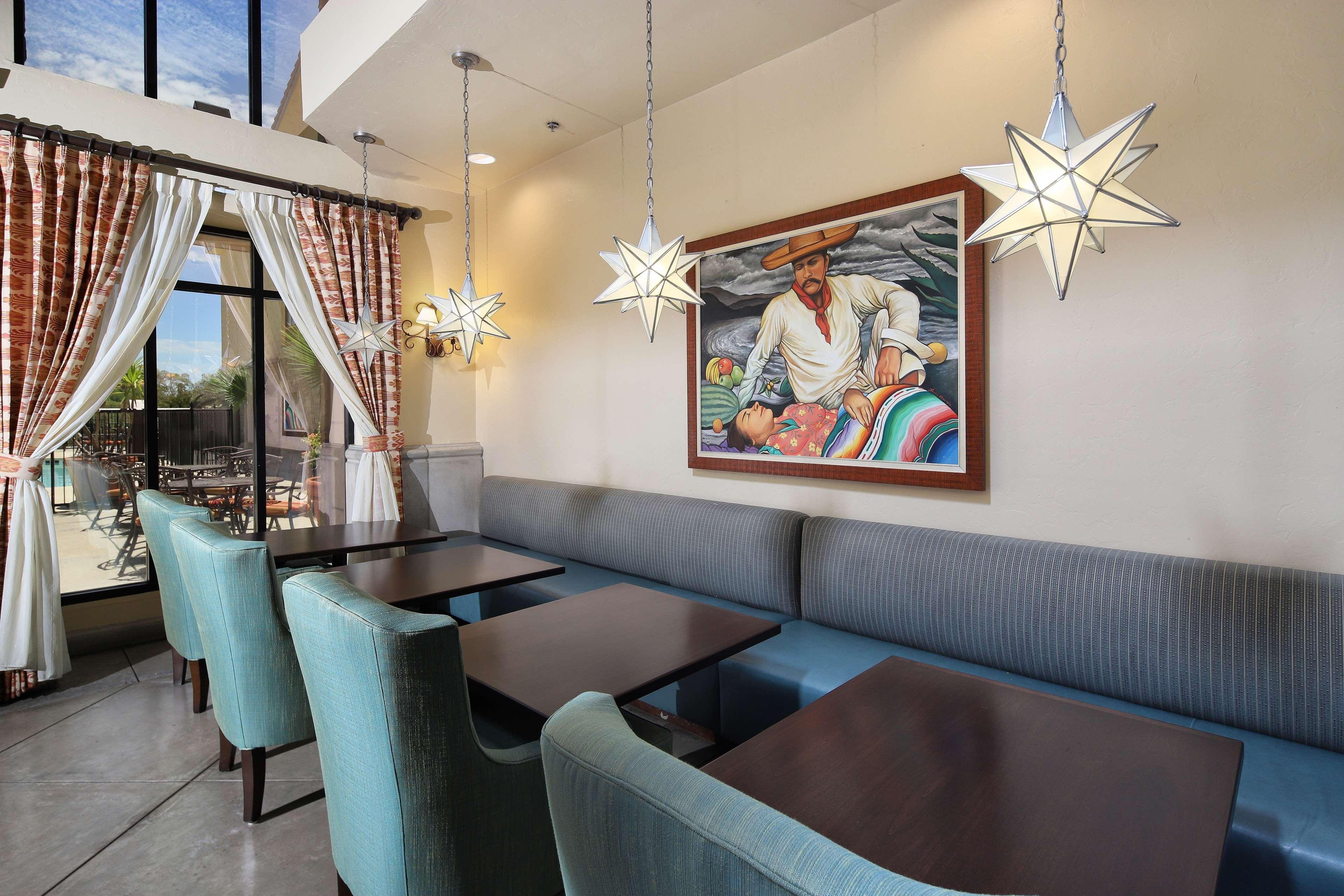 Hampton Inn & Suites Tucson Mall Bagian luar foto