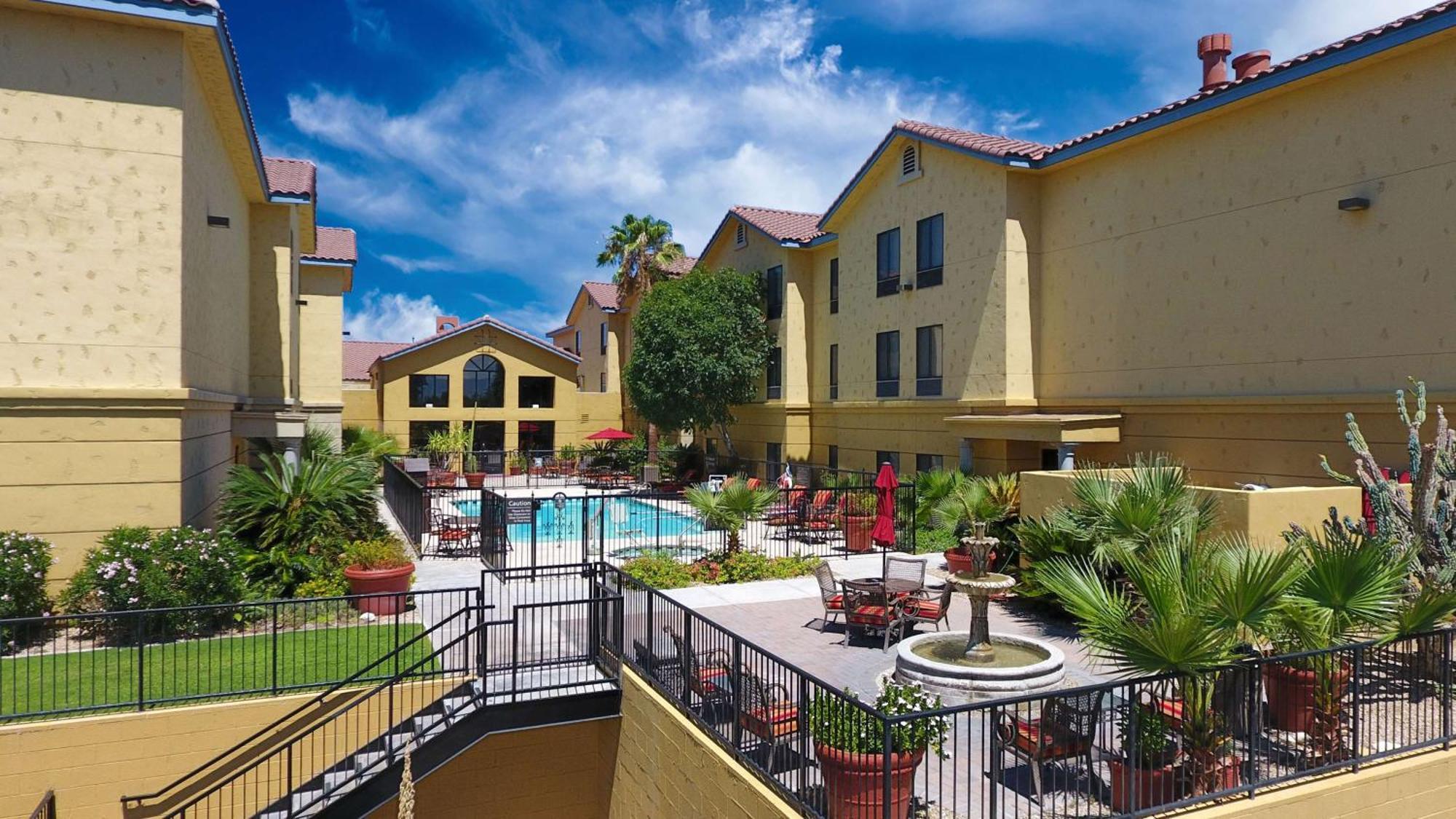 Hampton Inn & Suites Tucson Mall Bagian luar foto