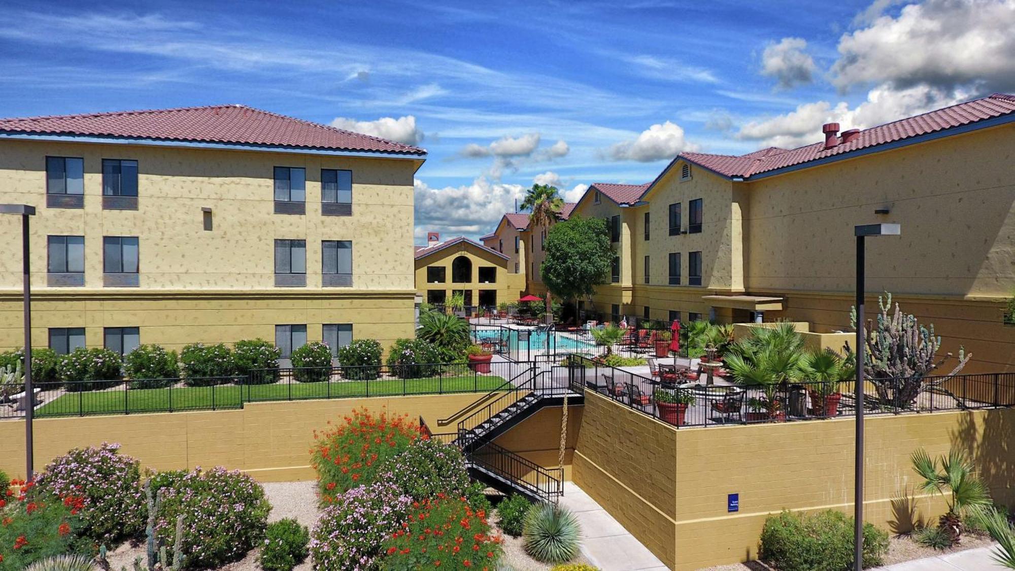 Hampton Inn & Suites Tucson Mall Bagian luar foto