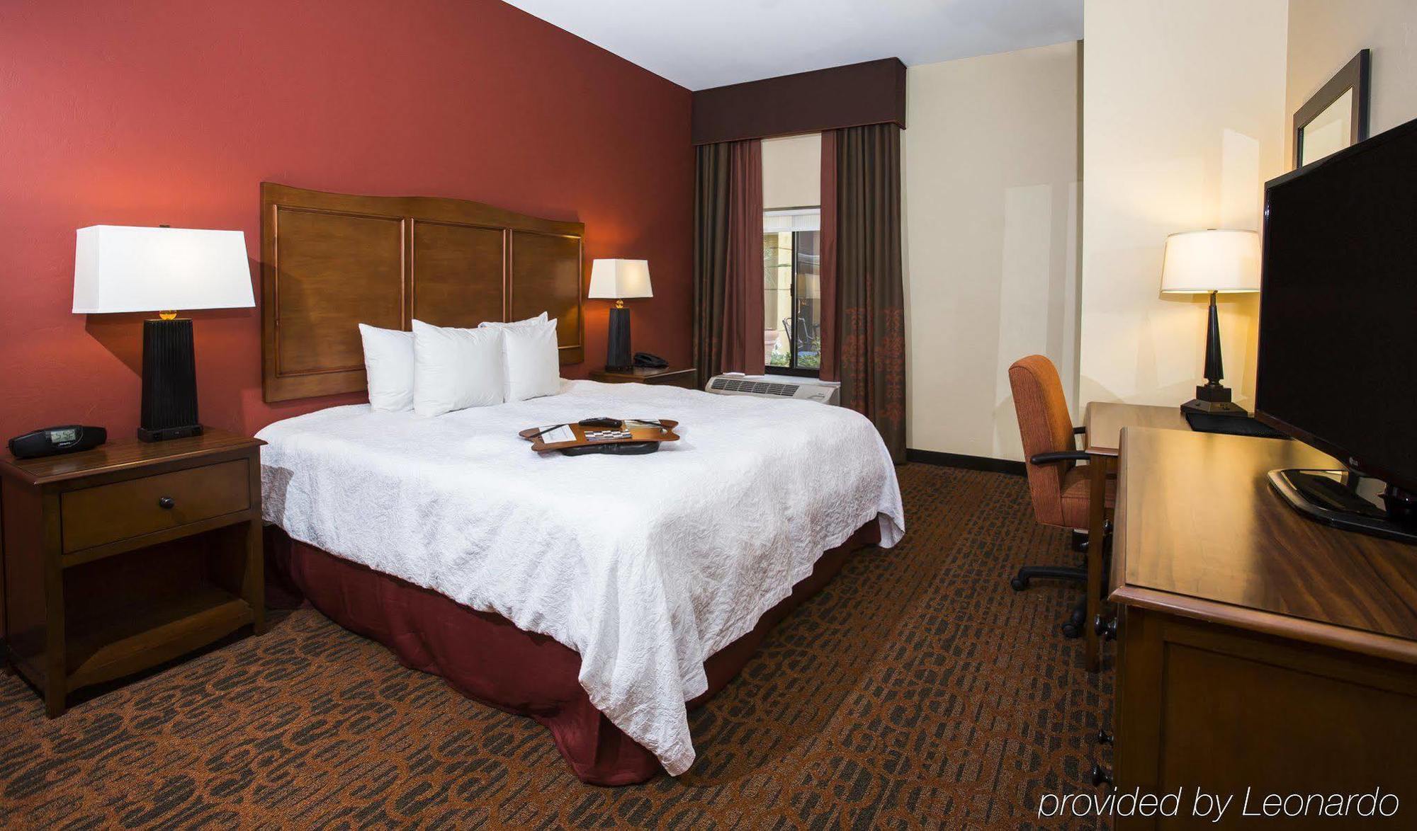 Hampton Inn & Suites Tucson Mall Bagian luar foto